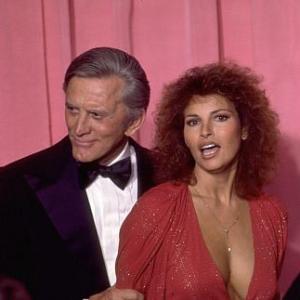 Academy Awards 50th Annual Kirk Douglas Raquel Welch 1978