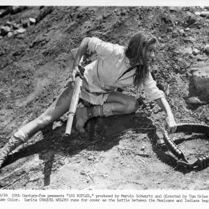 Still of Raquel Welch in 100 Rifles (1969)