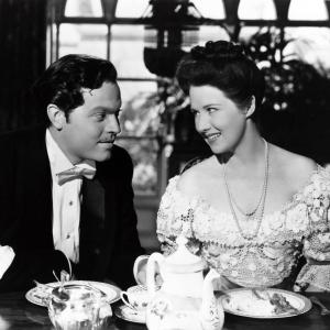 Still of Orson Welles and Ruth Warrick in Citizen Kane (1941)