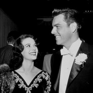 Academy Awards 30th Annual Natalie Wood and Robert Wagner