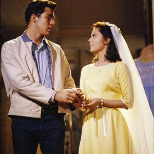 Still of Natalie Wood and Richard Beymer in West Side Story (1961)