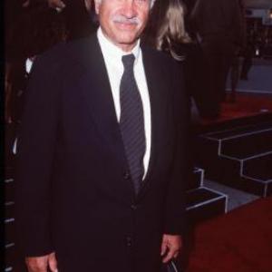 Armin Mueller-Stahl at event of The X Files (1998)