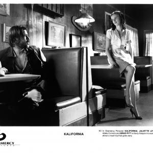 Still of Brad Pitt and Juliette Lewis in Kalifornia 1993