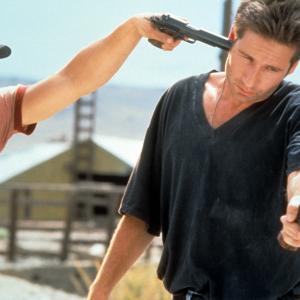 Still of Brad Pitt and David Duchovny in Kalifornia (1993)