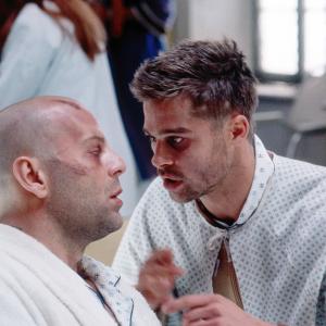 Still of Brad Pitt and Bruce Willis in Twelve Monkeys 1995