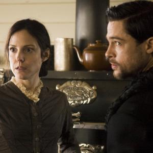 Still of Brad Pitt and MaryLouise Parker in The Assassination of Jesse James by the Coward Robert Ford 2007