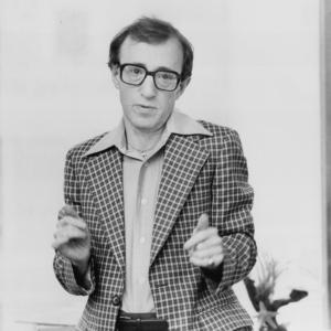 Still of Woody Allen in Broadway Danny Rose 1984
