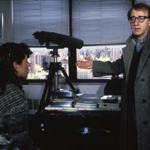 Still of Woody Allen and Julie Kavner in Hannah and Her Sisters (1986)