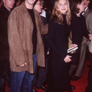 Jennifer Aniston and David Schwimmer at event of Klyksmas: antroji dalis (1997)