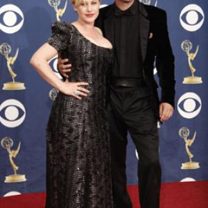Patricia Arquette and Thomas Jane at event of The 61st Primetime Emmy Awards (2009)