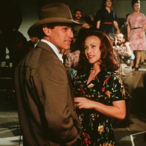 Still of Patricia Arquette and Billy Crudup in The Hi-Lo Country (1998)