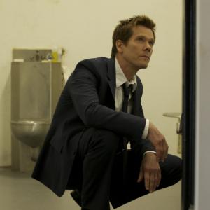 Still of Kevin Bacon in The Following (2013)
