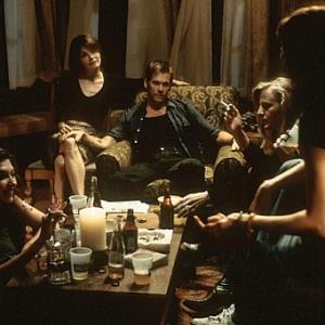 Still of Kevin Bacon and Kathryn Erbe in Stir of Echoes 1999