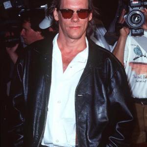 Kevin Bacon at event of Twister (1996)