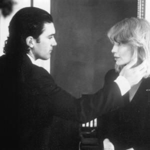 Still of Antonio Banderas and Mia Farrow in Miami Rhapsody 1995