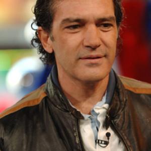 Antonio Banderas at event of Total Request Live 1999