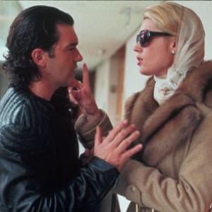 Still of Antonio Banderas and Rebecca Romijn in Femme Fatale (2002)