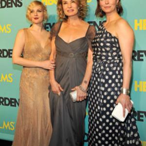 Drew Barrymore, Jeanne Tripplehorn and Jessica Lange at event of Grey Gardens (2009)