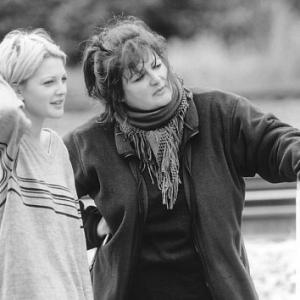 Still of Drew Barrymore and Antonia Bird in Mad Love (1995)