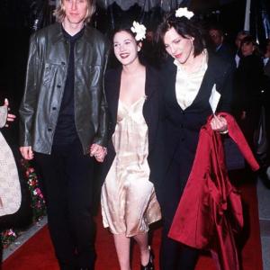 Drew Barrymore at event of Primal Fear 1996