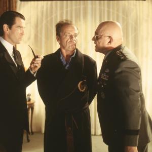 Still of Pierce Brosnan, Jack Nicholson and Rod Steiger in Mars Attacks! (1996)