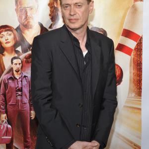 Steve Buscemi at event of The Big Lebowski (1998)