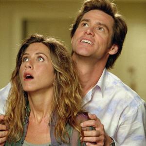 Still of Jennifer Aniston and Jim Carrey in Bruce Almighty 2003