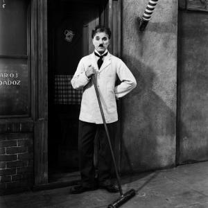 Still of Charles Chaplin in The Great Dictator 1940