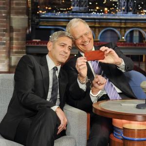 George Clooney and David Letterman at event of Late Show with David Letterman (1993)