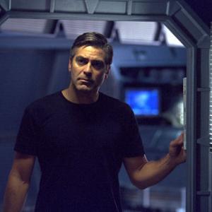 Chris Kelvin (George Clooney) investigates the mysteries aboard a space station orbiting a mysterious planet.