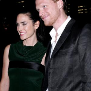Jennifer Connelly and Paul Bettany at event of Kruvinas deimantas 2006