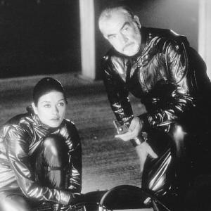 Still of Sean Connery and Catherine ZetaJones in Entrapment 1999
