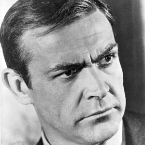 Still of Sean Connery in Kamuolinis zaibas 1965
