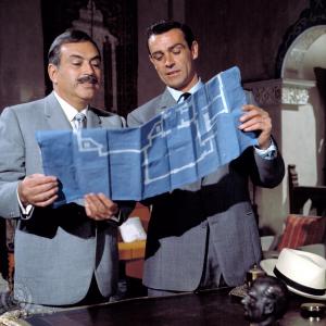 Still of Sean Connery and Pedro Armendriz in Is Rusijos su meile 1963