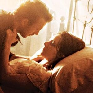 Still of Kevin Costner and Madeleine Stowe in Revenge (1990)