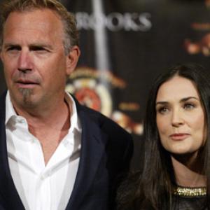Kevin Costner and Demi Moore at event of Mr Brooks 2007