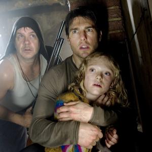 Still of Tom Cruise, Tim Robbins and Dakota Fanning in Pasauliu karas (2005)