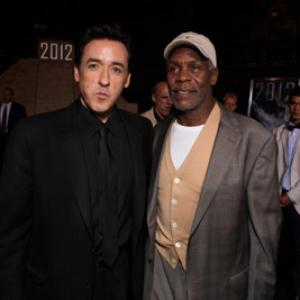 John Cusack and Danny Glover at event of 2012 (2009)