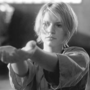 Still of Claire Danes in Brokedown Palace 1999