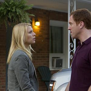Still of Claire Danes and Damian Lewis in Tevyne 2011