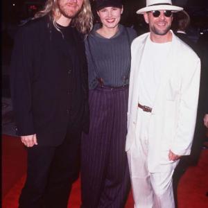 Geena Davis Bruce Willis and Renny Harlin at event of Kietas riesutelis Kerstas su kaupu 1995