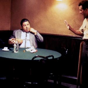 Still of Robert De Niro Chazz Palminteri and Francis Capra in Bronkso istorijos 1993