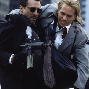 Still of Robert De Niro and Val Kilmer in Heat (1995)