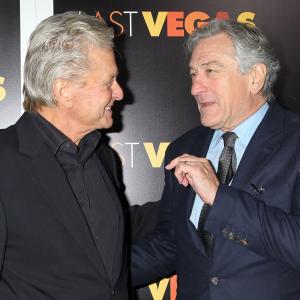 Robert De Niro and Michael Douglas at event of Paskutini karta Las Vegase 2013