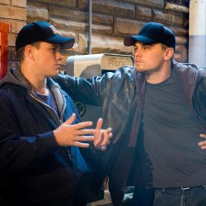 Still of Leonardo DiCaprio and Matt Damon in Infiltruoti 2006