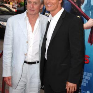 Michael Douglas and Matthew McConaughey at event of Ghosts of Girlfriends Past 2009