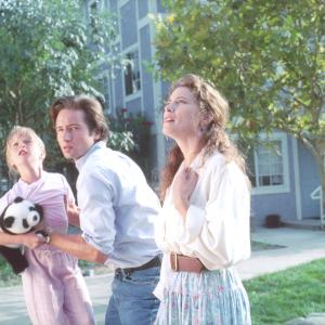 Still of David Duchovny and Mimi Rogers in The Rapture 1991