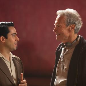 Clint Eastwood and John Lloyd Young in Ketveriuke is Dzersio (2014)