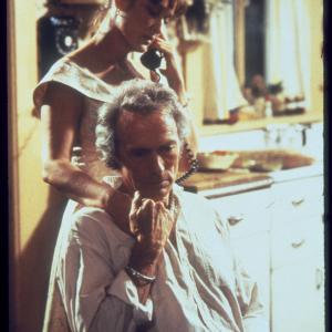Still of Clint Eastwood and Meryl Streep in Medisono grafystes tiltai (1995)