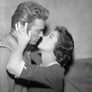 Still of Clint Eastwood and Nancy Hadley in Rawhide (1959)